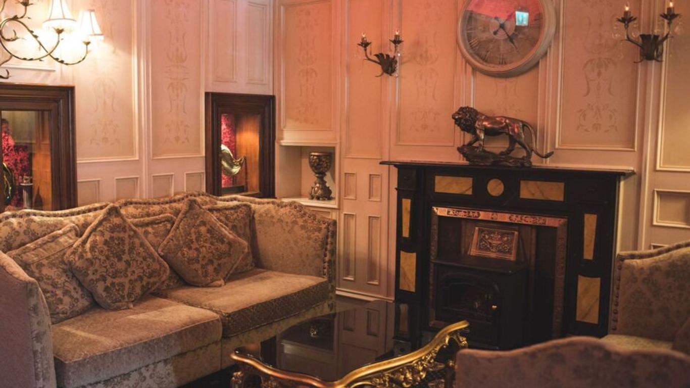 鐘樓鄉村旅館飯店