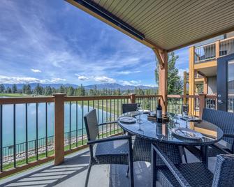 Bighorn Meadows Resort - Radium Hot Springs - Balcony