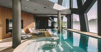 伊利特公寓酒店 - 美斯特雷 - 威尼斯 - 游泳池