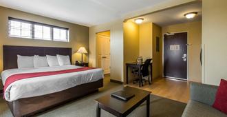 MainStay Suites Jacksonville near Camp Lejeune - Jacksonville - Bedroom