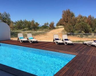 3 Palms Salema - Modern Scandinavian Designed Villa Salema With Ocean Views - Salema - Pool