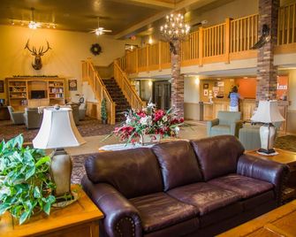 AmericInn by Wyndham Havre - Havre - Lobby