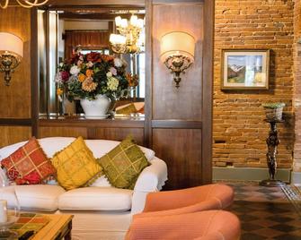Villa Delia Hotel and Cooking School - Lorenzana - Living room