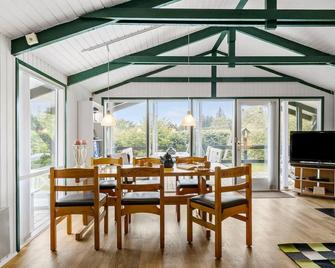 Lovely Home In Fjerritslev With Wifi - Fjerritslev - Dining room