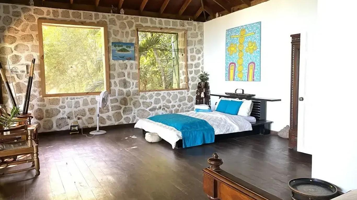 Chez Max, Cadras Haiti