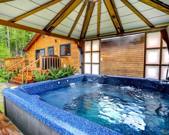 Cedar Creek Cabin @mt.Rainier - Ashford - Pool