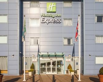 Holiday Inn Express Oxford - Kassam Stadium - Oxford - Building