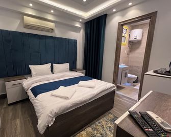 Premier Pyramids inn - Kairo - Schlafzimmer