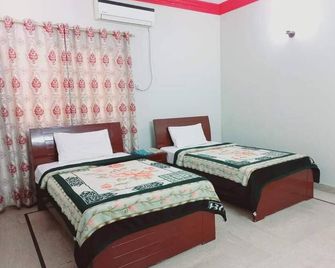 Rose Palace Millennium - Karachi - Habitación
