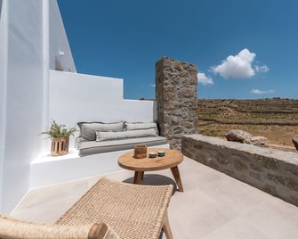 Anemela Villas & Suites Mykonos - Mikonos - Balkon
