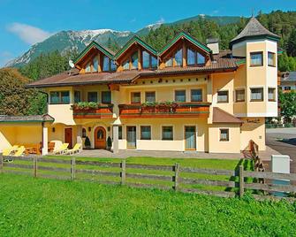 Apartment in Achenkirch with a garden - Achenkirch - Gebäude