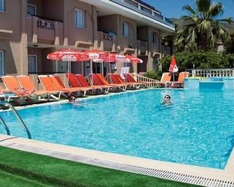 Ozturk Apart Hotel - Marmaris - Pool