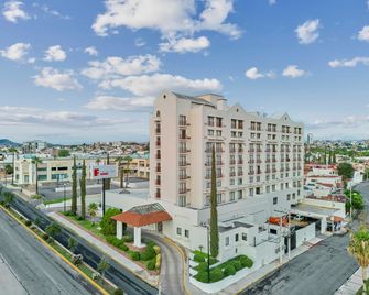 Fiesta Inn Express Chihuahua - Chihuahua - Toà nhà