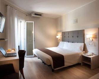 Hotel Montereale - Pordenone - Schlafzimmer