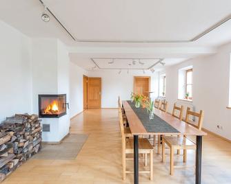 Hörmannhof - Baiernrain - Essbereich