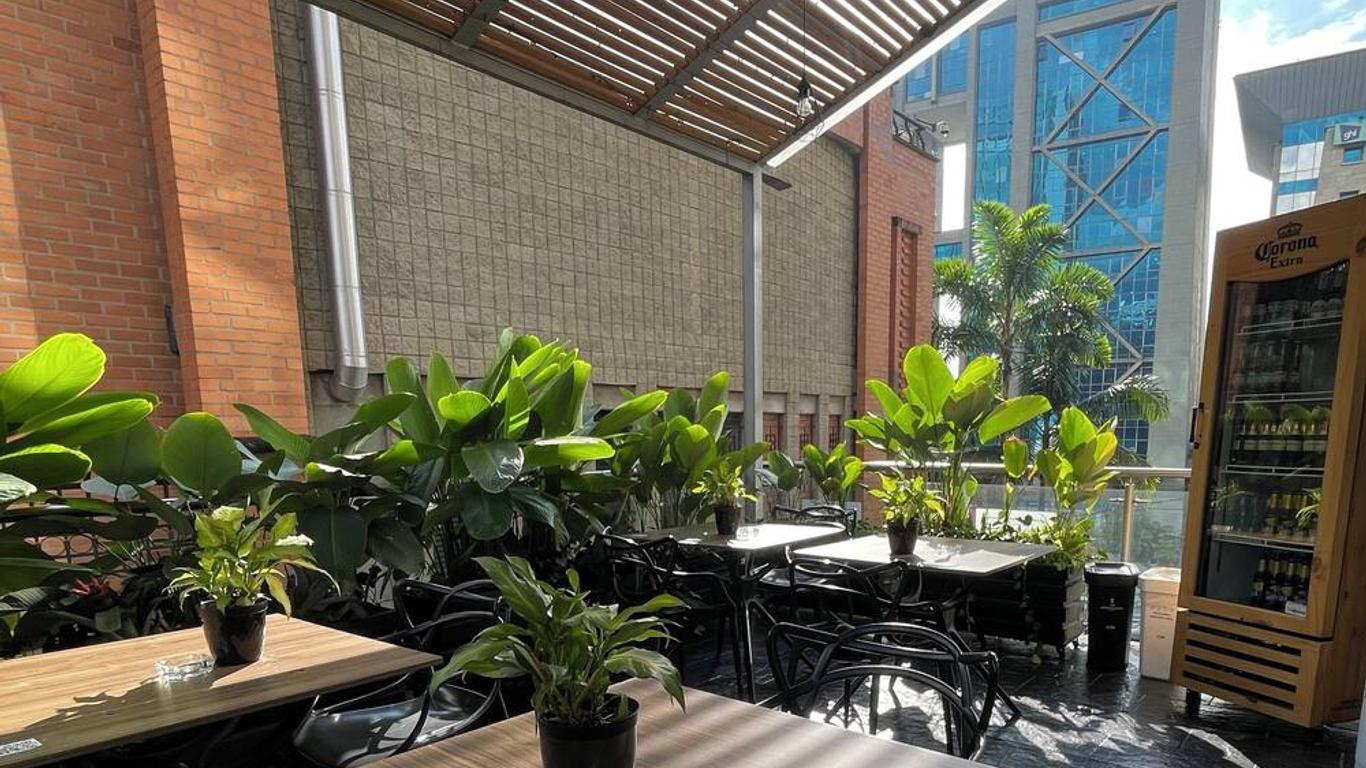 Hotel bh El Poblado