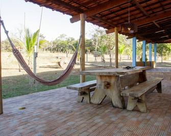 Fazenda Com Piscina e Churrasqueira Curvelo - Curvelo - Patio