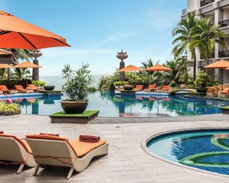 芭堤雅花園海景大酒店 - 芭達雅 - 游泳池