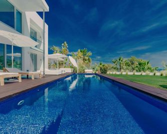 Holiday home with whirlpool bathtub - Sant Josep de sa Talaia - Pool