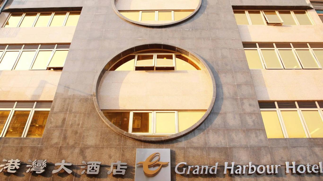 Grand Harbour Hotel