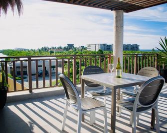 Grand Marina Hotel - Telchac Puerto - Balcón