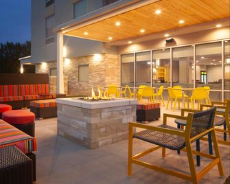 Home2 Suites by Hilton Jackson - Oakfield - Building