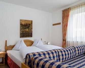 Hotel Schoenblick - Sesto - غرفة نوم