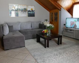 D&K Studio - Myrina - Living room