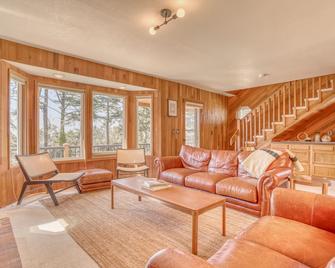 Captains Cottage - Pacific City - Wohnzimmer