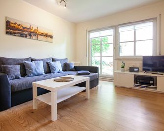 Wohnperle Leubener Stübchen - Dresden - Living room