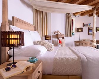 Varos Village Boutique Hotel - Város - Bedroom