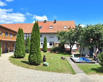 Ferienhaus auf einem Bauernhof in Bad Wildungen - Bad Wildungen - Edificio