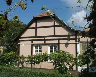 Meseházikó - Debrecen - Buiten zicht