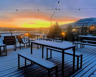 Viajero Calafate Hostel - אל קאלאפטה - מרפסת