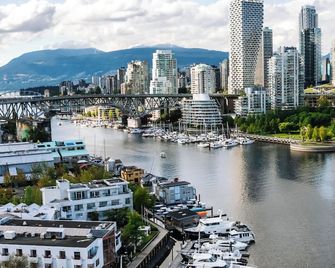 Granville Island Hotel - Vancouver - Outdoors view