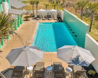 Resort Pools, Golf Cart Boardwalk to the Beach - Port Aransas - Pool