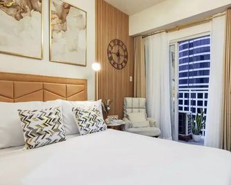 Inspiria Fully-Furnished Studio With Balcony (New) - Dávao - Habitación