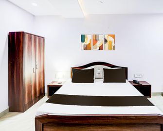 Hotel O City palace hotel - Unnāo - Bedroom