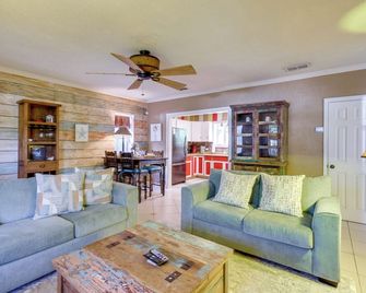 Deck, Fire Pit And Grill Port Isabel Hom - Port Isabel - Soggiorno
