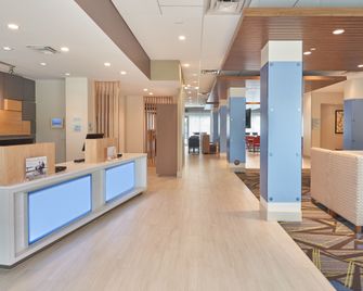Holiday Inn Express & Suites Doral - Miami By IHG - Doral - Рецепція
