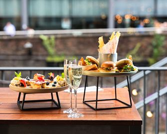 Holiday Inn Manchester - City Centre By IHG - Manchester - Restaurant