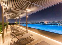 Accra Luxury Apartments @ The Lennox - Accra - Pool
