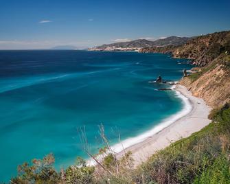 Hotel Nerja Club by Dorobe - נרחה - חוף