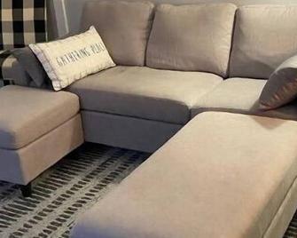 Restful Retreat on West Evers - Bowling Green - Huiskamer