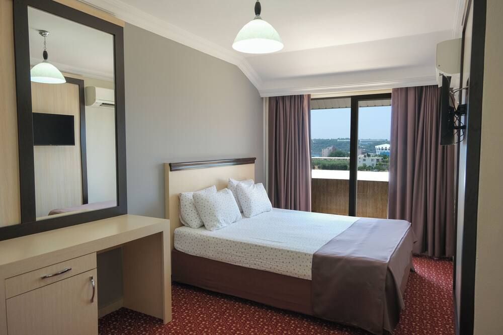 Azak Blue Otel - אוקורצ'אלאר - חדר שינה