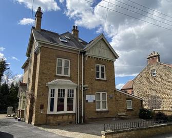 The Old Manse Pickering - Pickering - Edificio