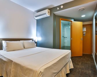 سان دييجز إكسبرس بارو بريتو - بيلو هوريزونت - غرفة نوم