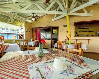 Faro del Colibri - Bocas del Toro - Restaurante