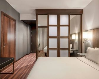 AC Hotels by Marriott Padova - Padua - Bedroom