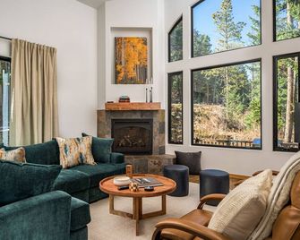 Stay in Evergreen - Denver Mountain Escape - Evergreen - Balcony